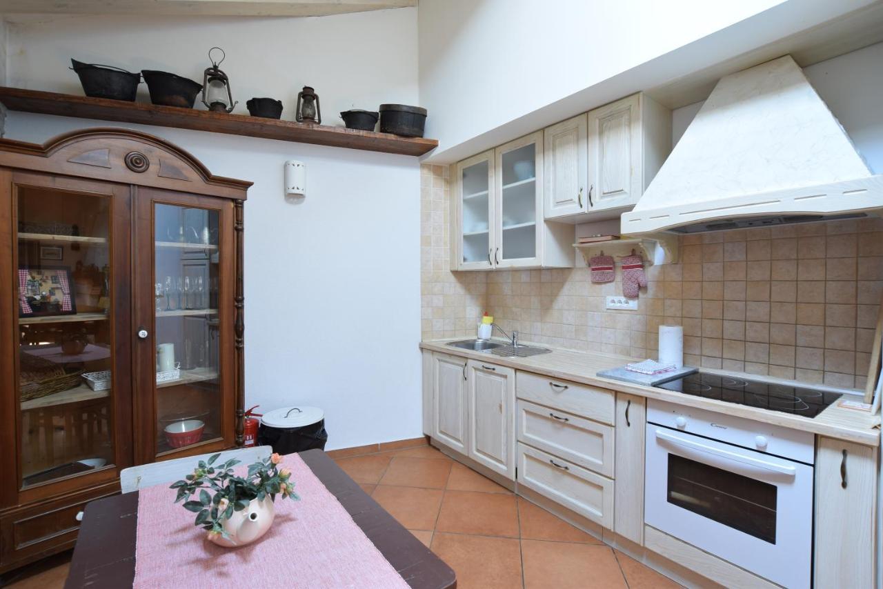 Saison Openning Prices Luxury Nini With Fireplace, Private Pool, Bikes, Barbecue And Much Villa Porec